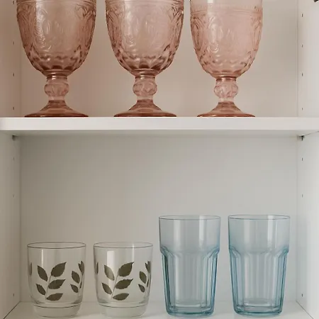 Elegante Designwohnung Mit Balkon 15min Airport Und Parken Апартаменты *