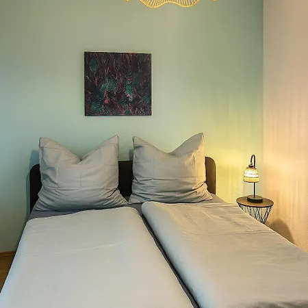 Elegante Designwohnung Mit Balkon 15min Airport Und Parken Апартаменты