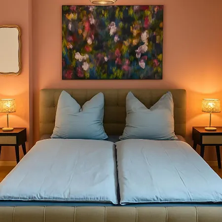 Апартаменты Elegante Designwohnung Mit Balkon 15min Airport Und Parken