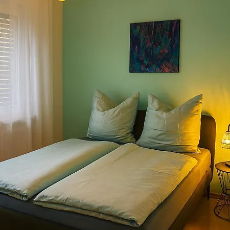 Апартаменты Elegante Designwohnung Mit Balkon 15min Airport Und Parken Оффенбах