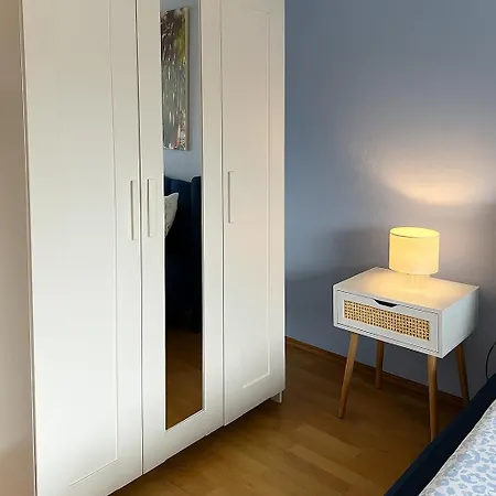 Elegante Designwohnung Mit Balkon 15min Airport Und Parken *